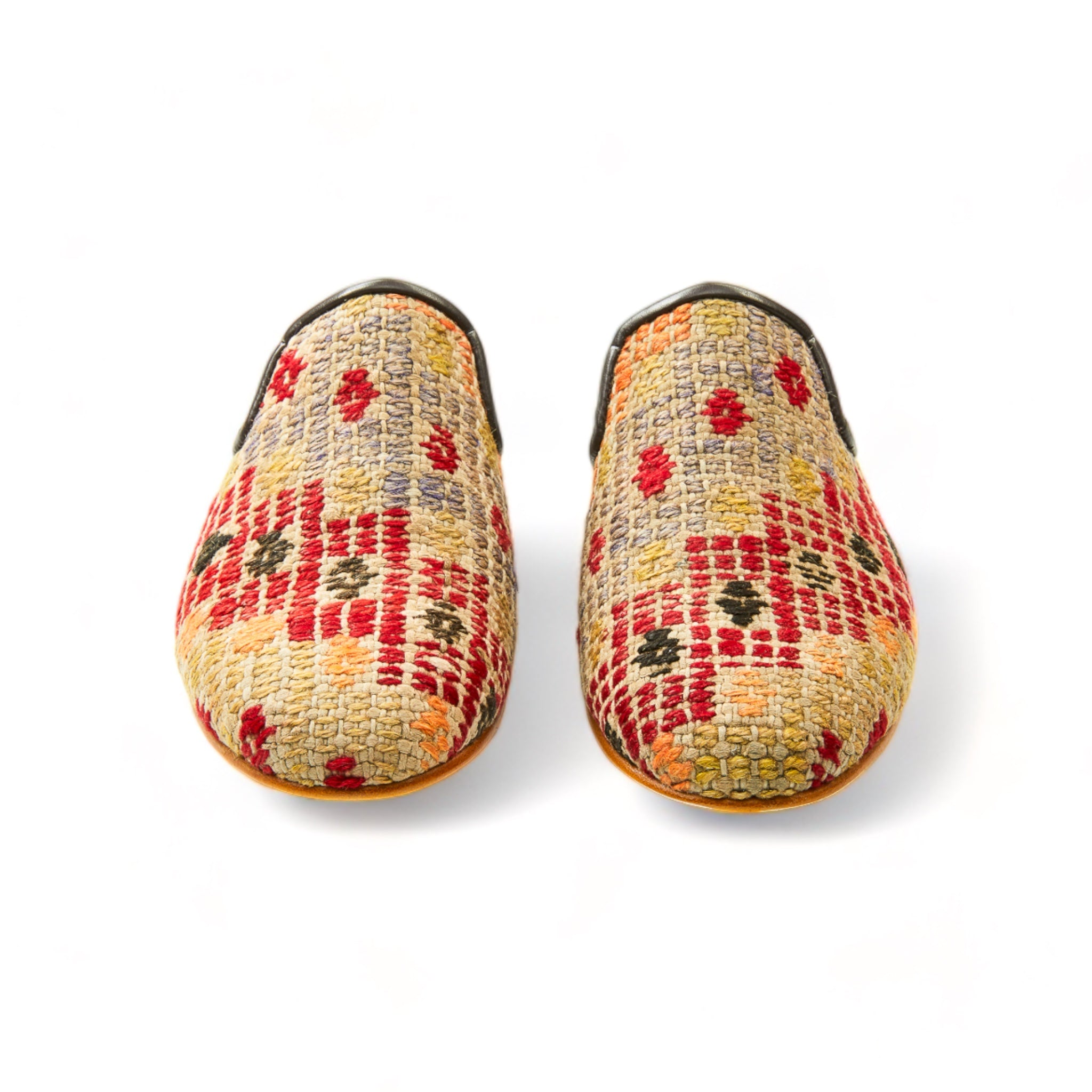 woman_mules_gem_39_04_115_kilim-shoes-Gemy_Amber_0452