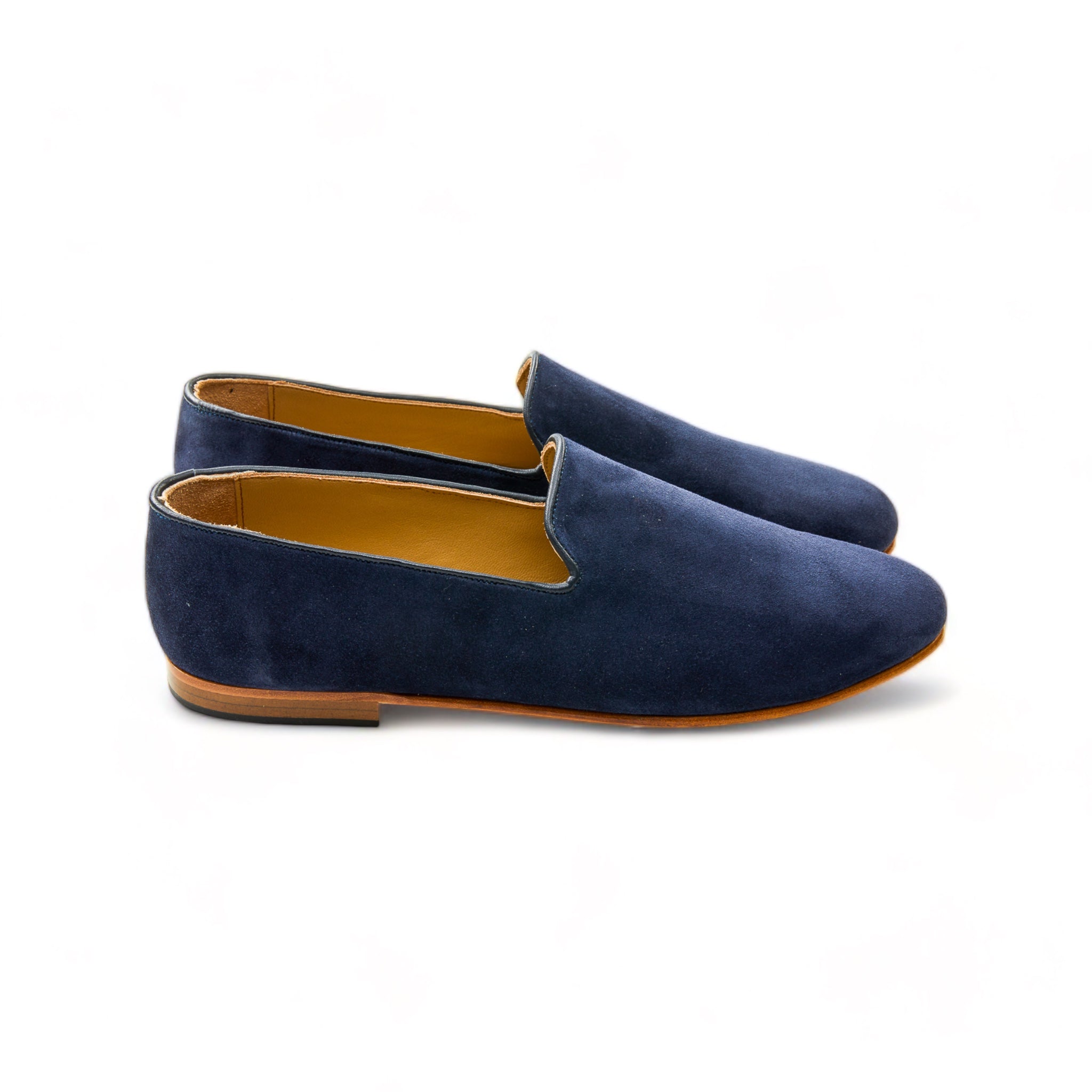 man_loafer_Classic_stockolm__Navy_01_25_sued-shoes-Gemy_Amber_6985-Photoroom