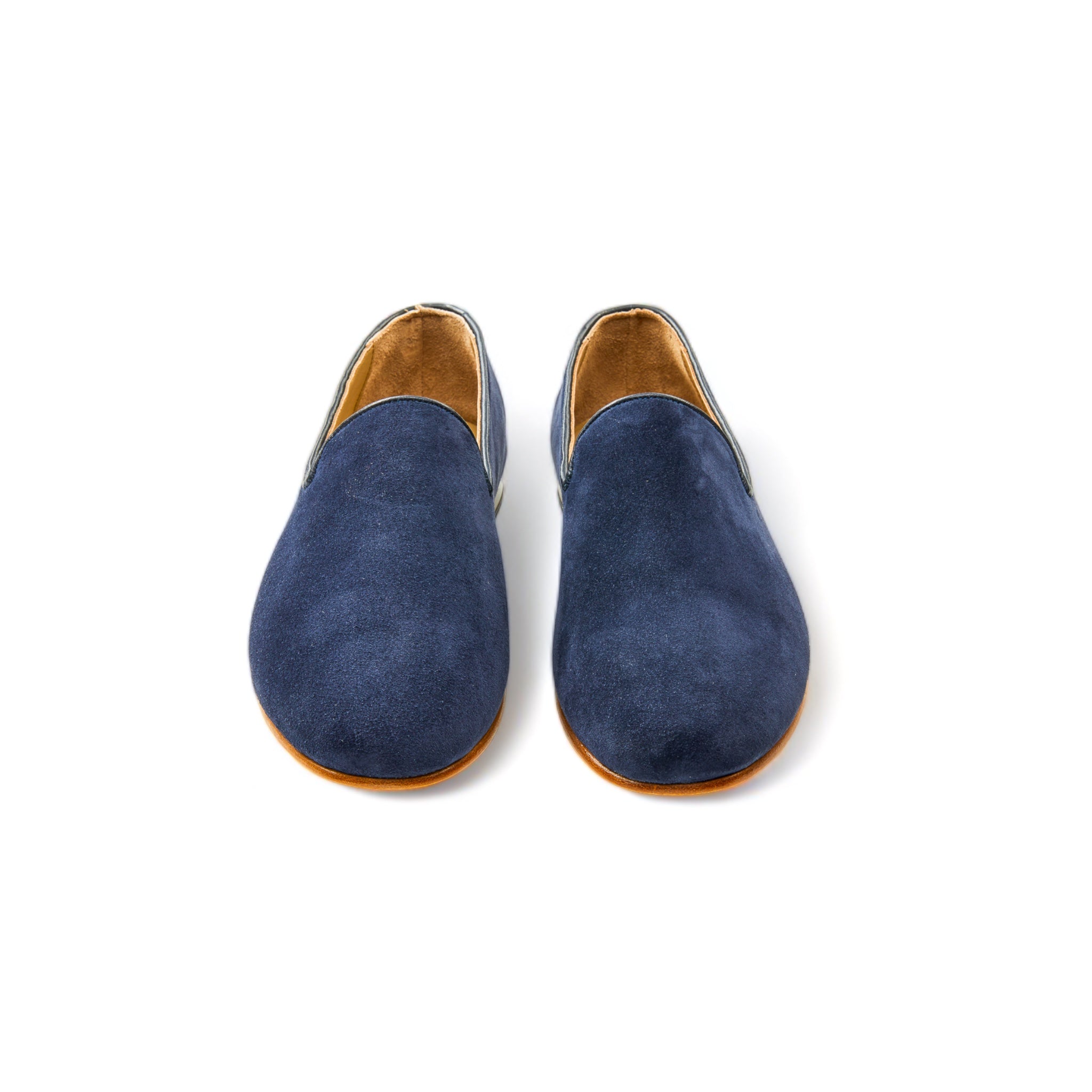 man_loafer_Classic_stockolm__Navy_01_25_sued-shoes-Gemy_Amber_6987-Photoroom