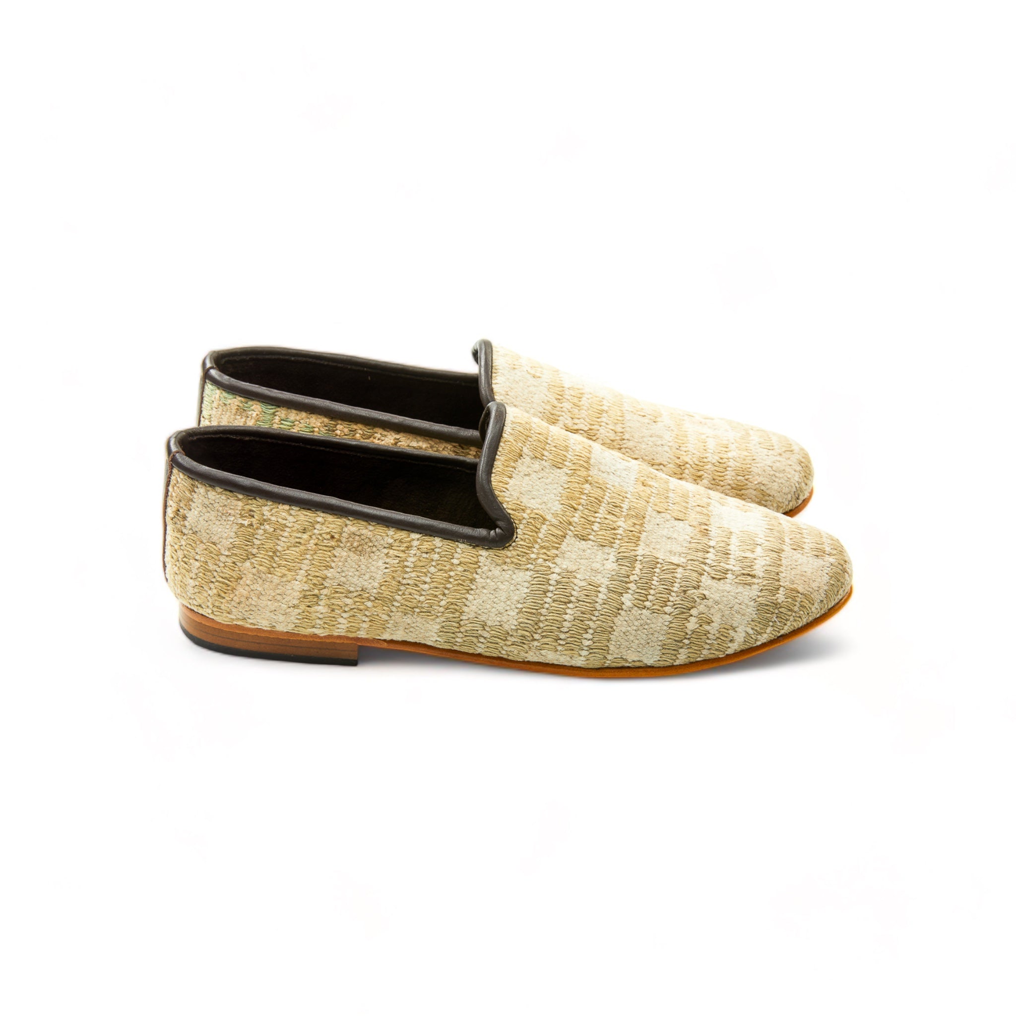 man_loafer_nordic_nomad_44_02_47_kilim-shoes-Gemy_Amber_0025