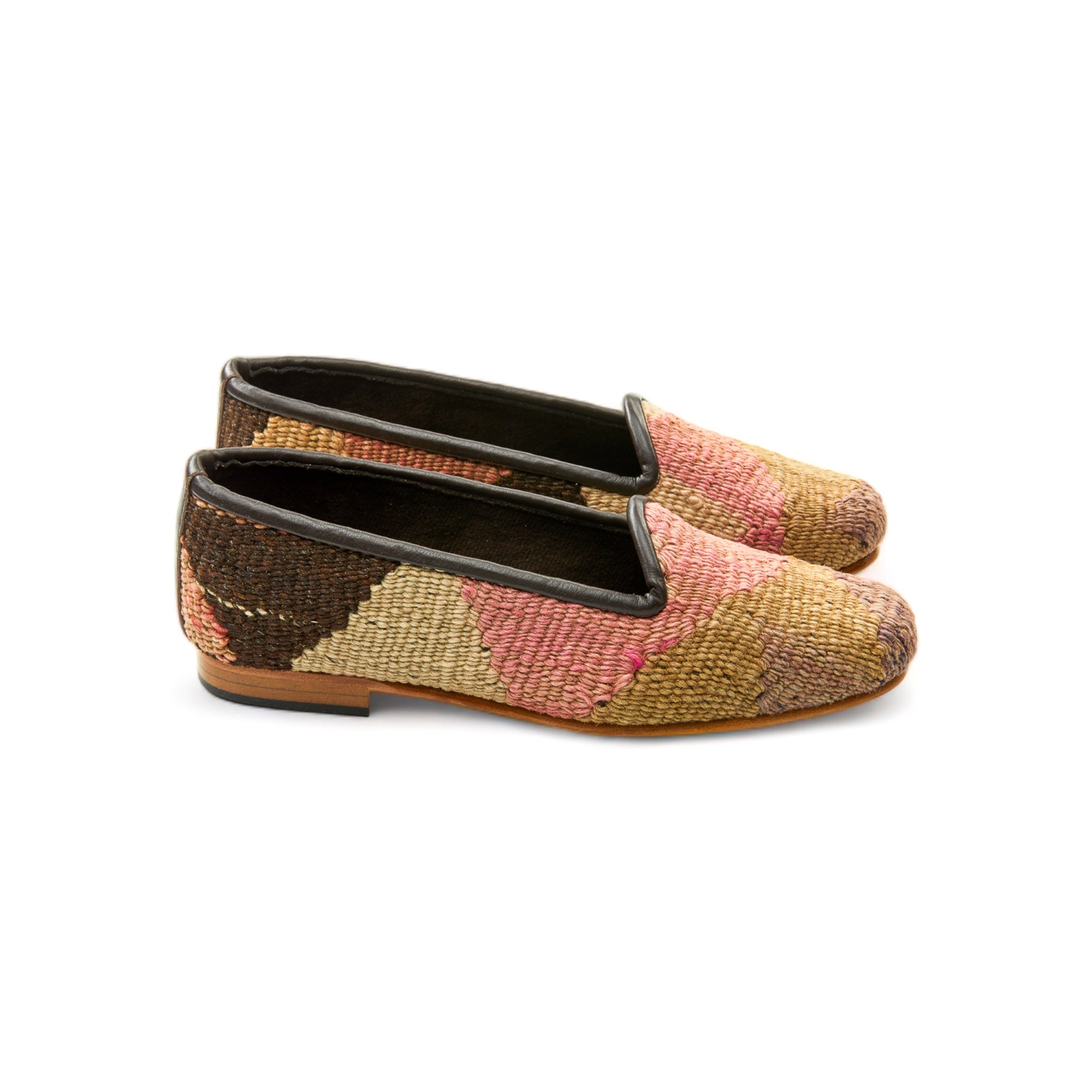 Kilim Shoes: Fashion Essential