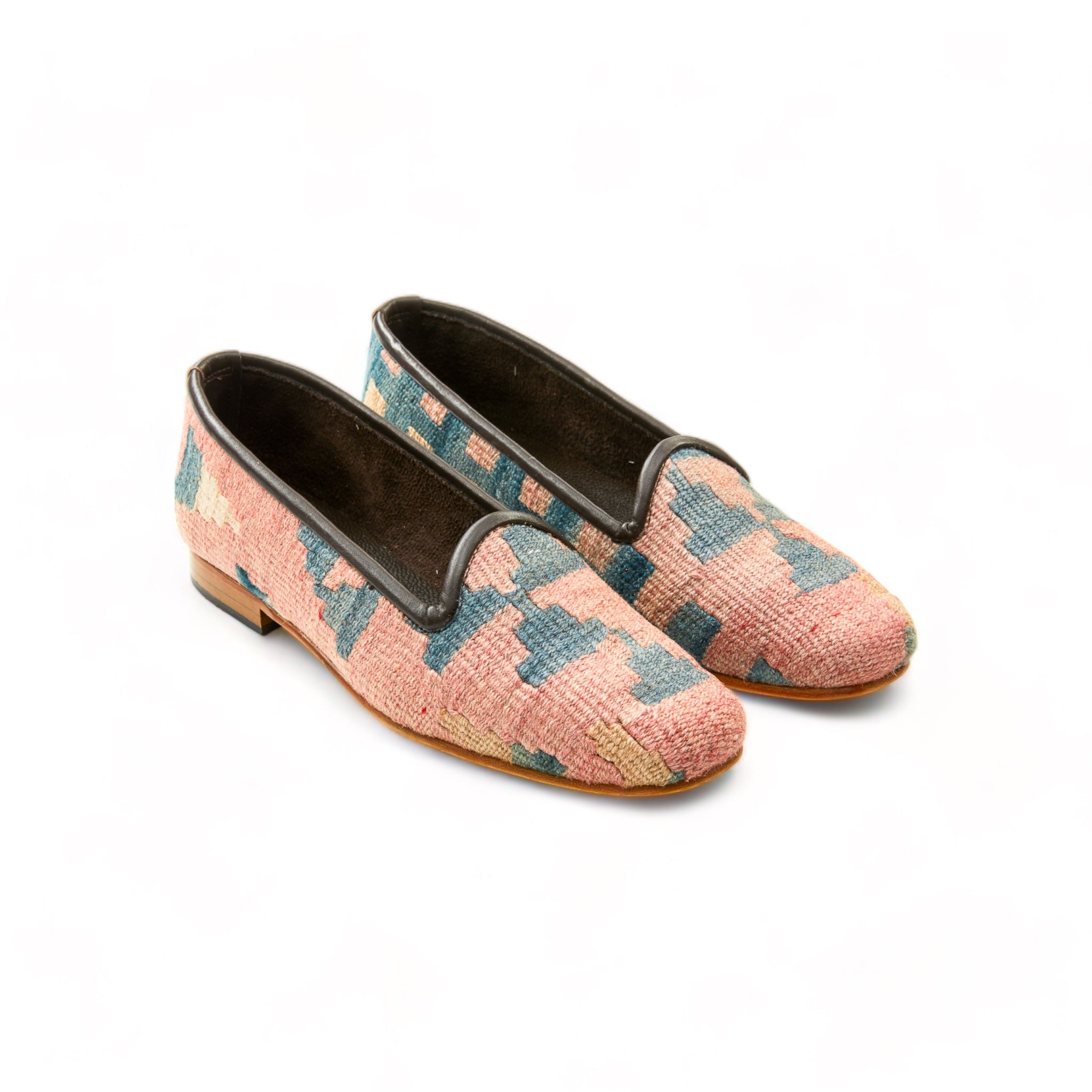 Kilim Shoes: Urban Fashion Icon