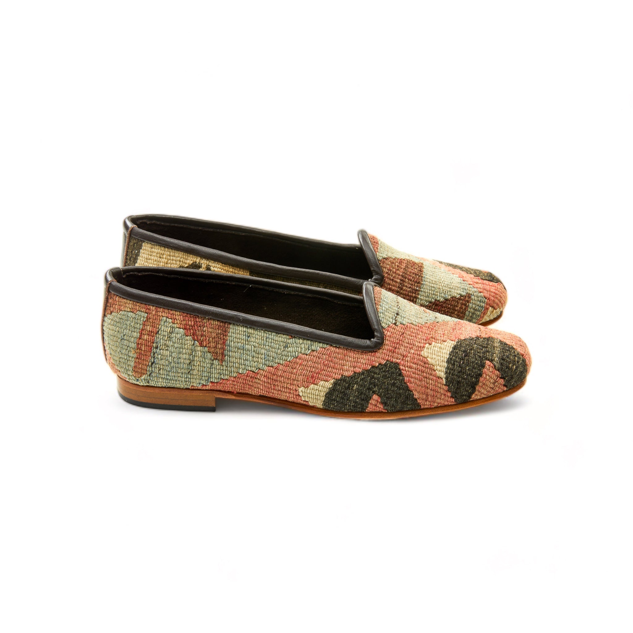 woman_ballerinas_Urban_39_01_05_Kilim_Shoes_Gemy_Amber_684100