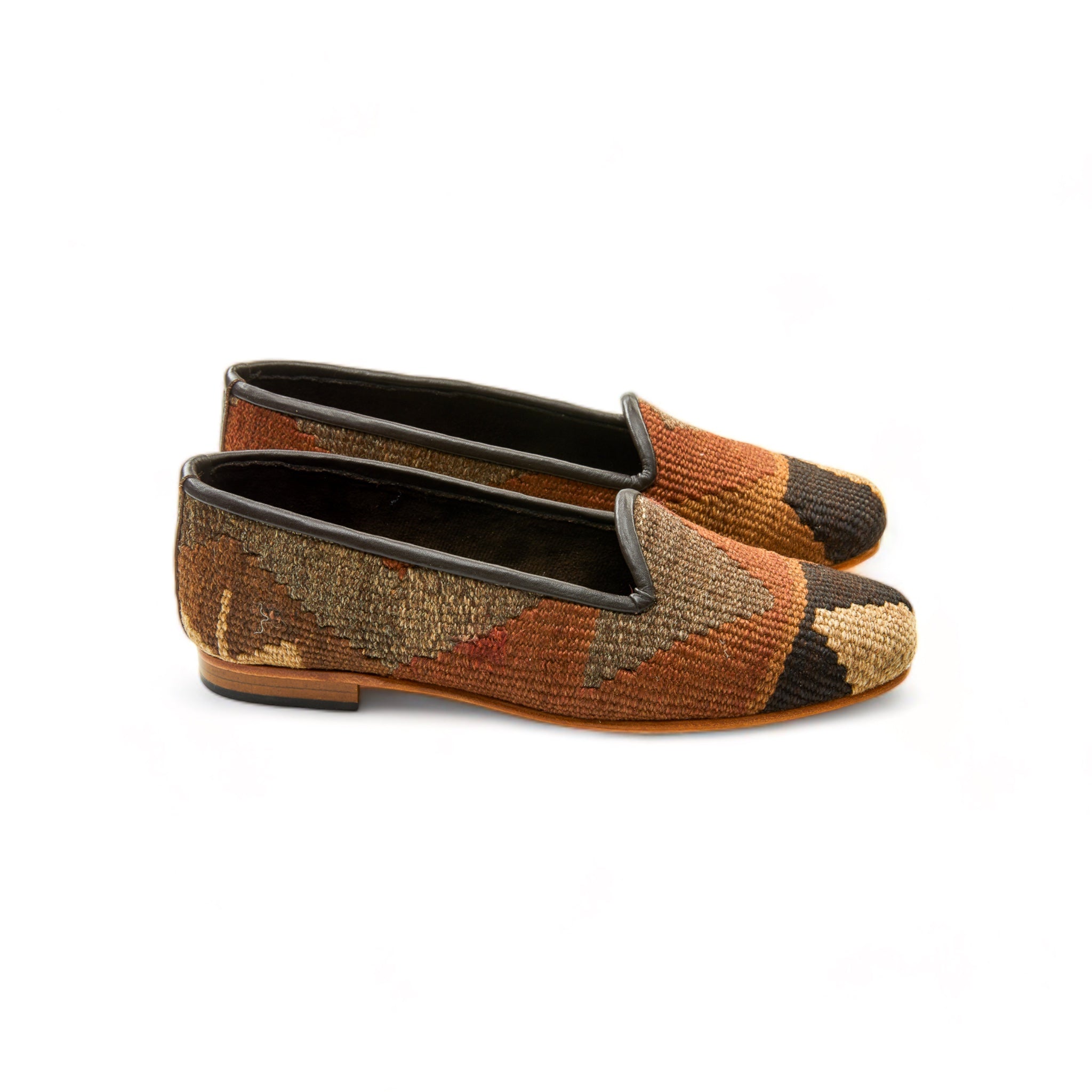 woman_ballerinas_Urban_40_01_08_Kilim_Shoes_Gemy_Amber_6868