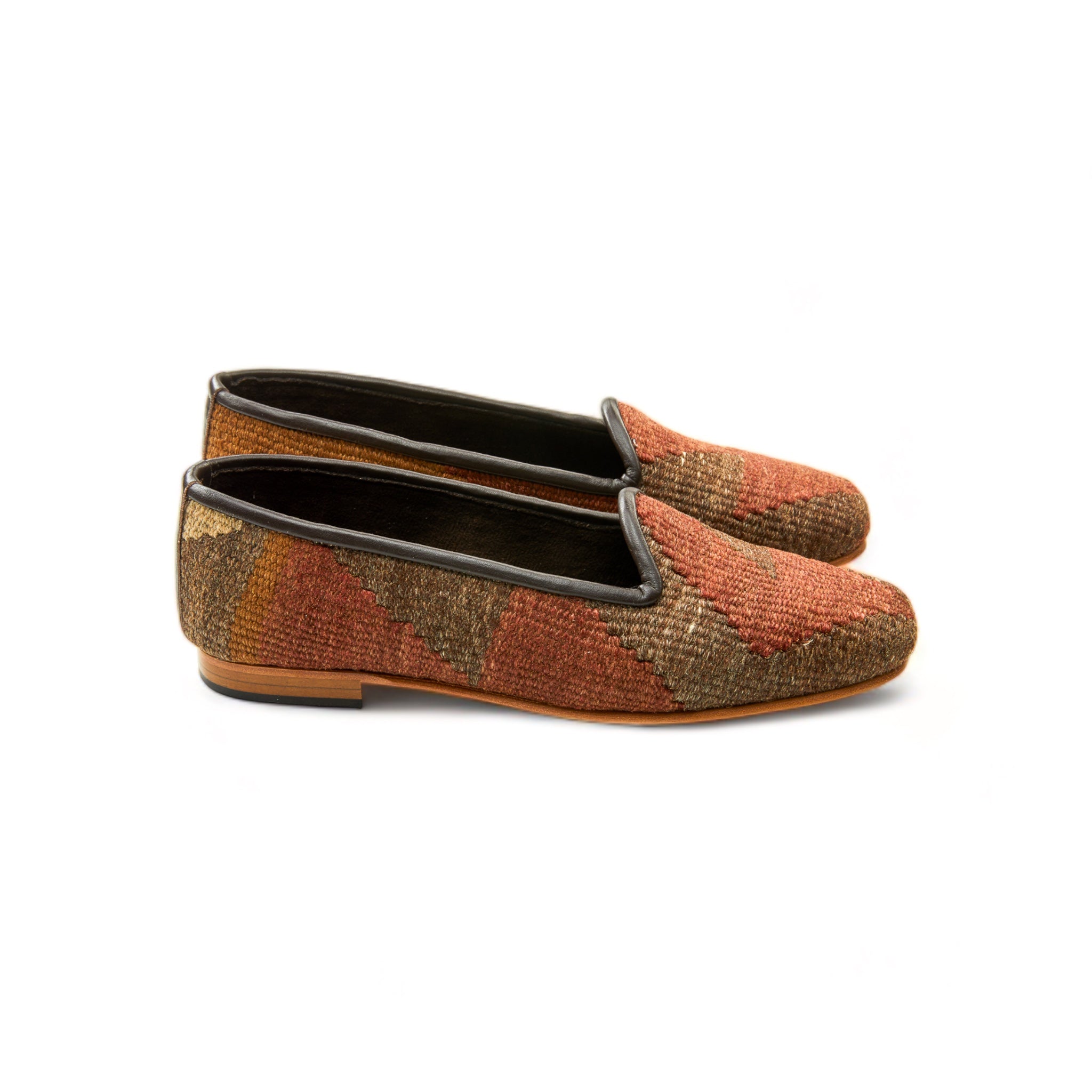 Elegant Kilim Shoes Selection