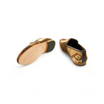 Kilim patterned flats