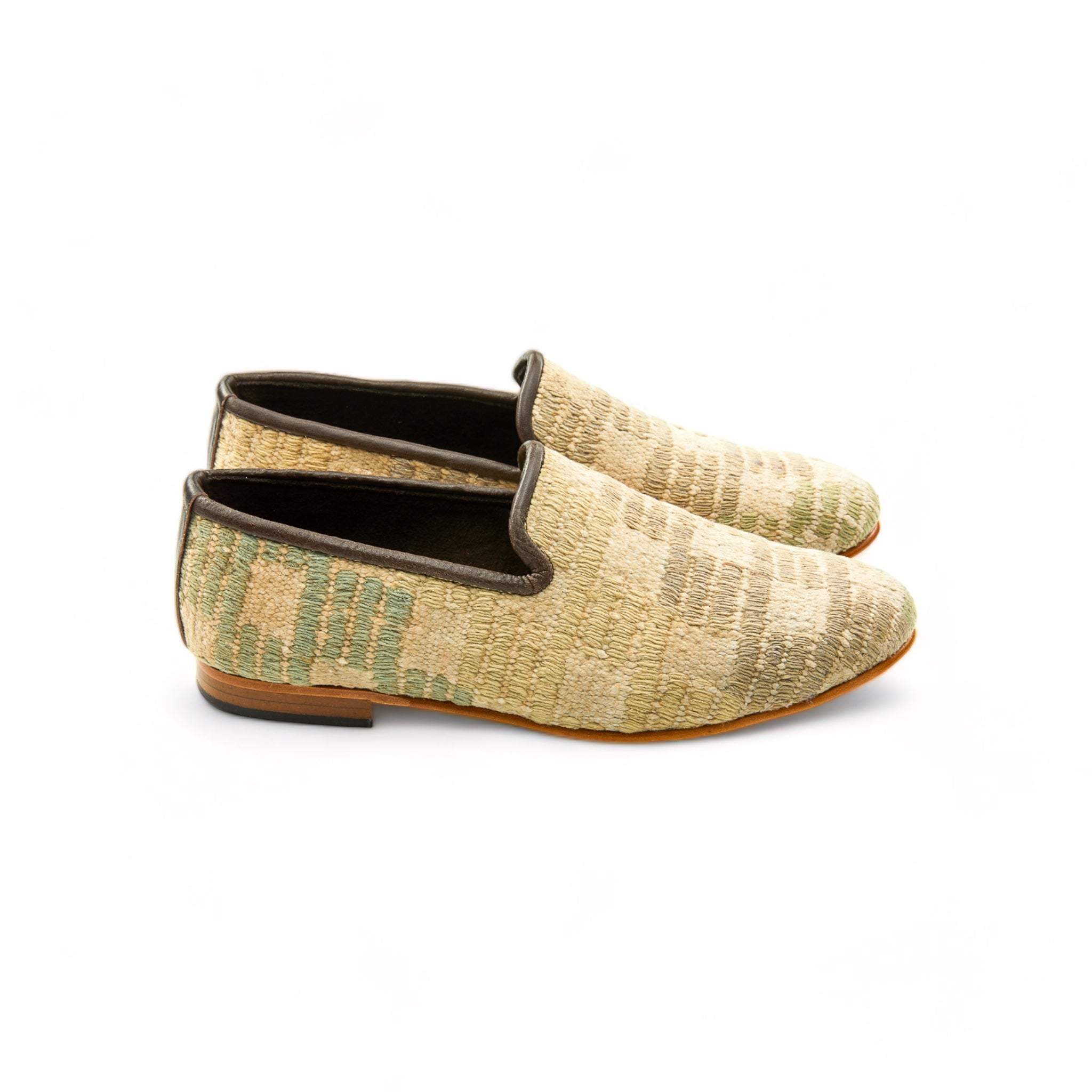 Chic Amber Loafers - Urban Style