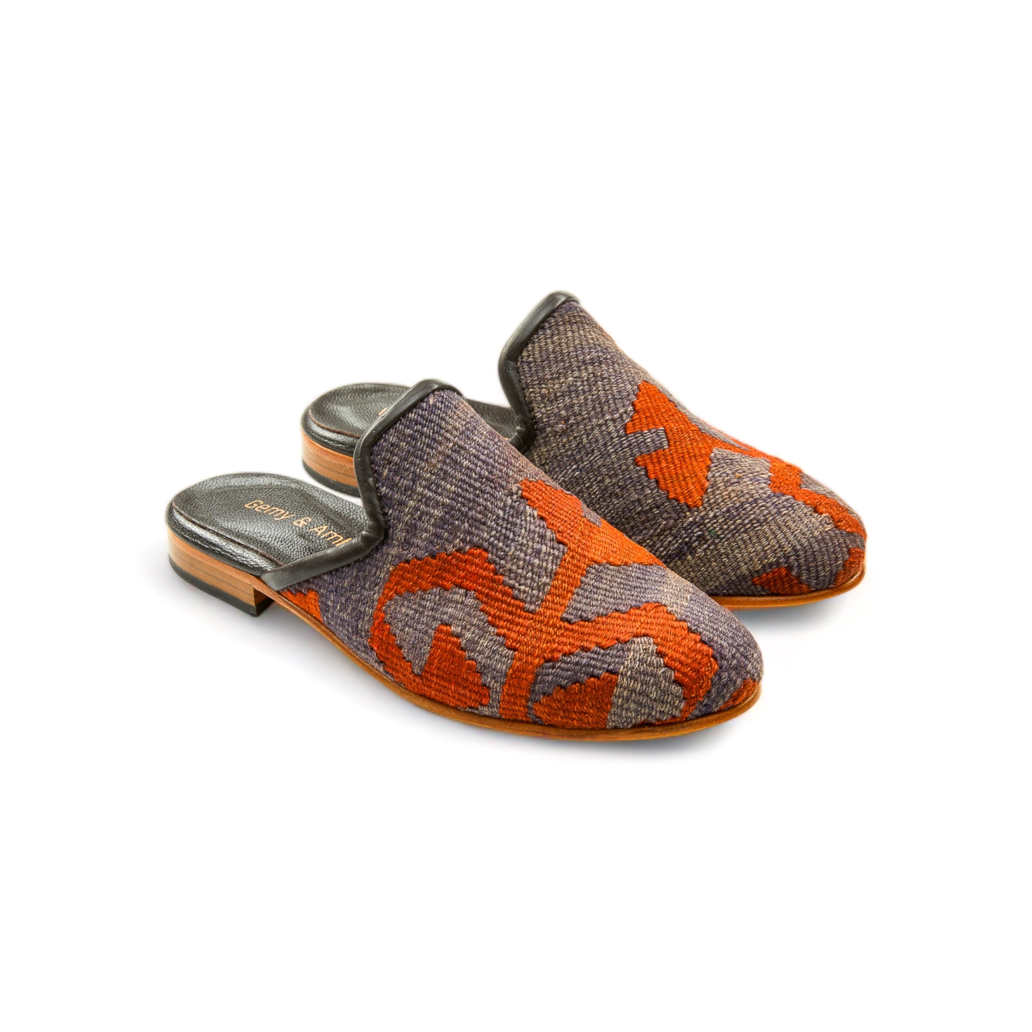 woman_mules_gem_37_04_126_kilim-shoes-Gemy_Amber_0805