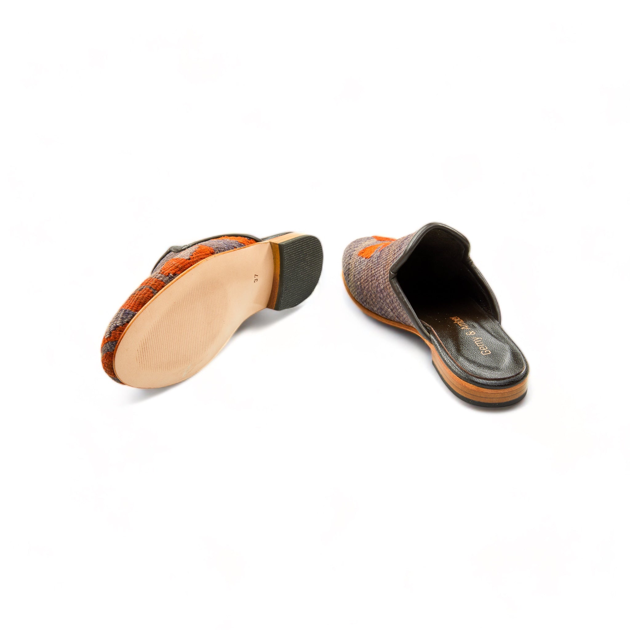 woman_mules_gem_37_04_126_kilim-shoes-Gemy_Amber_0811